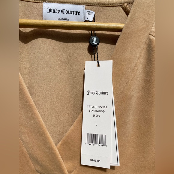 ⭐️HP NWT Juicy Couture Luxe Velour Raglan V Neck Sweater Beachwood Tan Large - Picture 6 of 12